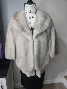 Luxury Blue Mink Natural Fur Short Cope